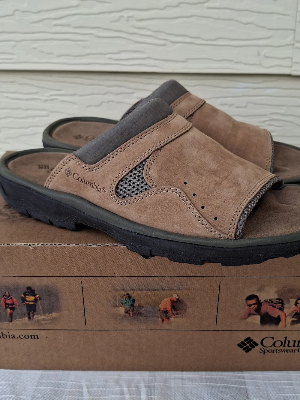 NIB Columbia Men's Brown Tan Suede Slide Sandals Size 10